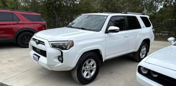 Toyota 4Runner SR5 Premium 2021 • TLZ5600