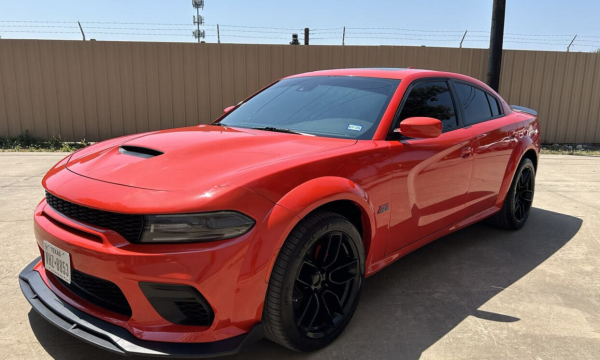 Dodge Charger R/T Scat Pack 2017 • VHZ8853